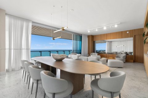 Condominio en venta en Miami Beach, Florida, 4 dormitorios, 310.85 m2 № 1325542 - foto 9