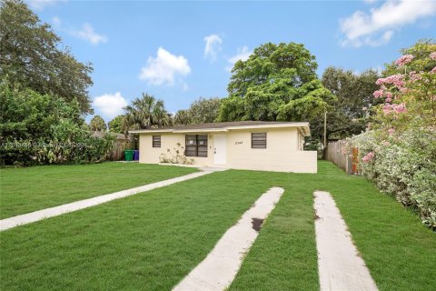 Villa ou maison à vendre à Miramar, Floride: 3 chambres, 133.87 m2 № 1325501 - photo 26