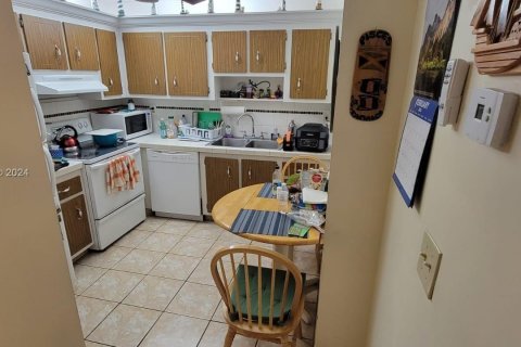 Condo in Sunny Isles Beach, Florida, 1 bedroom  № 1173116 - photo 6