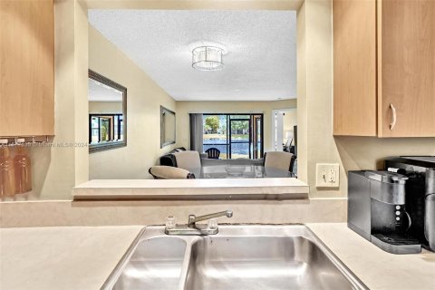 Copropriété à vendre à Lauderhill, Floride: 2 chambres, 94.2 m2 № 1173118 - photo 7