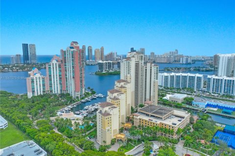 Condominio en venta en Aventura, Florida, 2 dormitorios, 160.72 m2 № 1330966 - foto 1