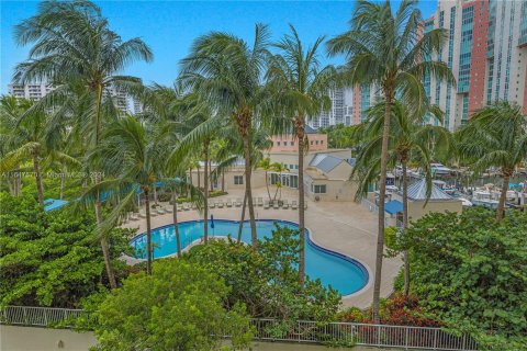 Copropriété à vendre à Aventura, Floride: 2 chambres, 160.72 m2 № 1330966 - photo 22