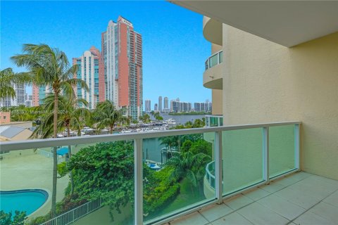 Condominio en venta en Aventura, Florida, 2 dormitorios, 160.72 m2 № 1330966 - foto 8