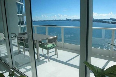 Copropriété à vendre à Miami, Floride: 1 chambre, 105.44 m2 № 1406270 - photo 3