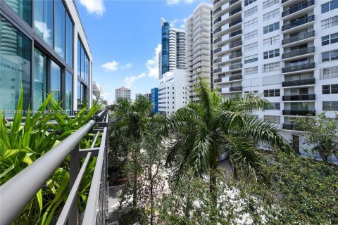 Townhouse in Miami Beach, Florida 3 bedrooms, 190.36 sq.m. № 1406272 - photo 4