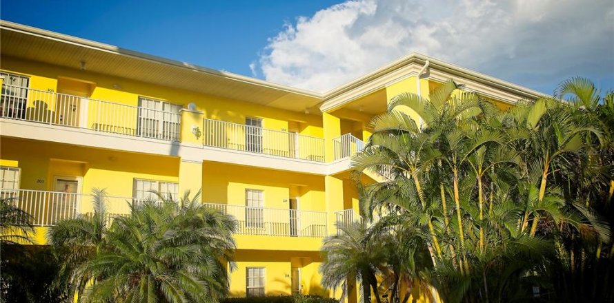 Condo in Punta Gorda, Florida, 2 bedrooms  № 790464