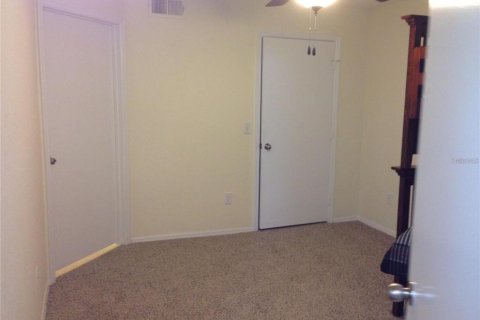 Condo in Kissimmee, Florida, 2 bedrooms  № 1358318 - photo 12