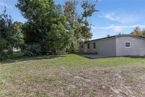 House in Deltona, Florida 3 bedrooms, 85.19 sq.m. № 1358260 - photo 17