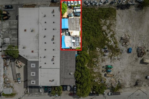 Commercial property in West Park, Florida № 808336 - photo 19