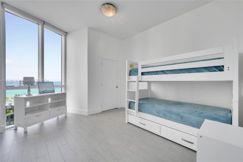 Condo in Sunny Isles Beach, Florida, 3 bedrooms  № 1240233 - photo 17