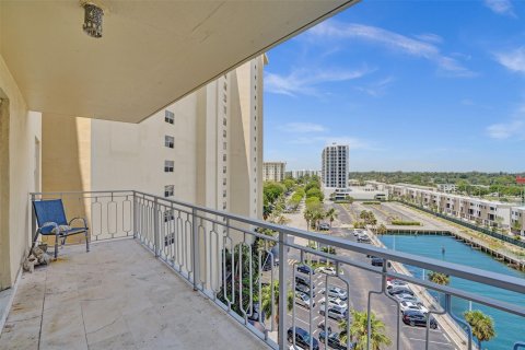 Condominio en venta en Miami, Florida, 1 dormitorio, 79.99 m2 № 1176972 - foto 14