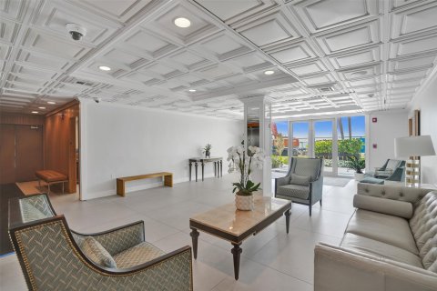 Condo in Miami, Florida, 1 bedroom  № 1176972 - photo 7