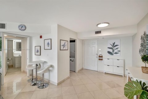 Copropriété à vendre à Miami Beach, Floride: 2 chambres, 81.75 m2 № 1378669 - photo 5