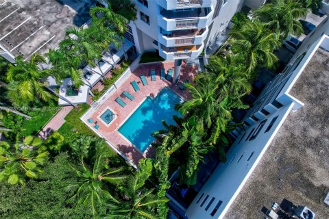 Copropriété à vendre à Miami Beach, Floride: 2 chambres, 81.75 m2 № 1378669 - photo 21