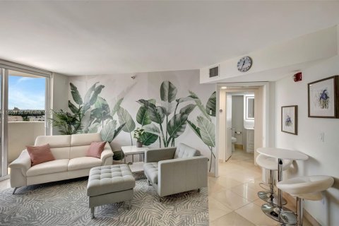 Copropriété à vendre à Miami Beach, Floride: 2 chambres, 81.75 m2 № 1378669 - photo 4