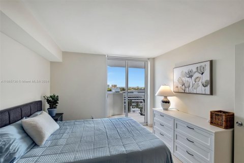 Copropriété à vendre à Miami Beach, Floride: 2 chambres, 81.75 m2 № 1378669 - photo 13