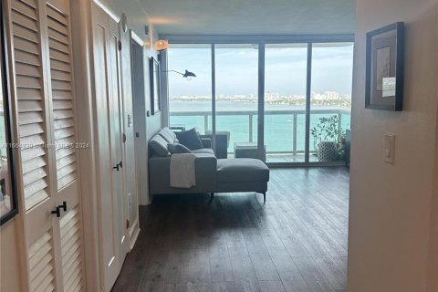 Condominio en venta en Miami, Florida, 2 dormitorios, 106.09 m2 № 1378621 - foto 13