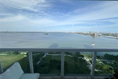 Condominio en venta en Miami, Florida, 2 dormitorios, 106.09 m2 № 1378621 - foto 2