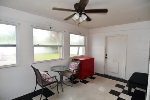 House in Port Charlotte, Florida 2 bedrooms, 88.44 sq.m. № 1086092 - photo 16