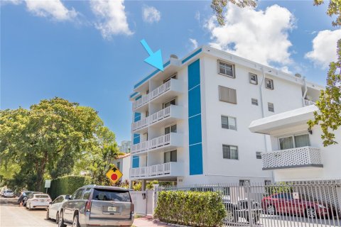 Condo in Miami Beach, Florida, 1 bedroom  № 1411967 - photo 6