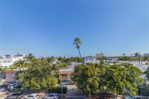 Condo in Miami Beach, Florida, 1 bedroom  № 1411967 - photo 7