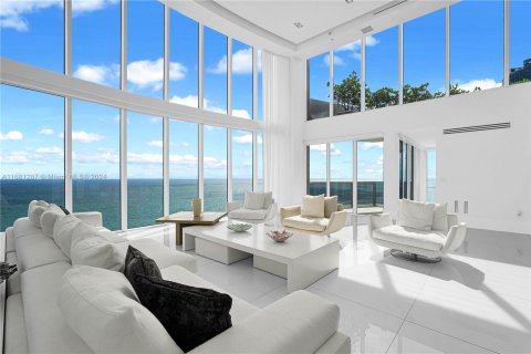 Condo in Sunny Isles Beach, Florida, 6 bedrooms  № 1411966 - photo 3