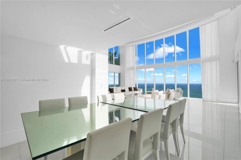 Condo in Sunny Isles Beach, Florida, 6 bedrooms  № 1411966 - photo 4