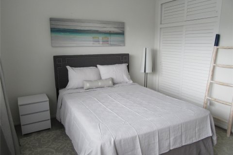 Condo in Lauderdale-by-the-Sea, Florida, 1 bedroom  № 1228477 - photo 21