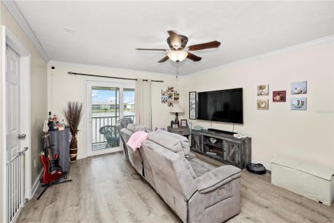 Condo in Punta Gorda, Florida, 2 bedrooms  № 1295630 - photo 10