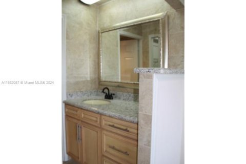 Condominio en venta en Lauderhill, Florida, 2 dormitorios, 102.19 m2 № 1345488 - foto 5