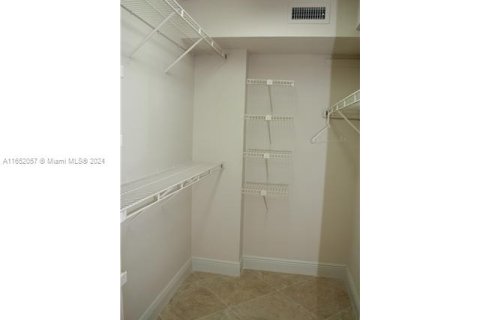 Condominio en venta en Lauderhill, Florida, 2 dormitorios, 102.19 m2 № 1345488 - foto 7