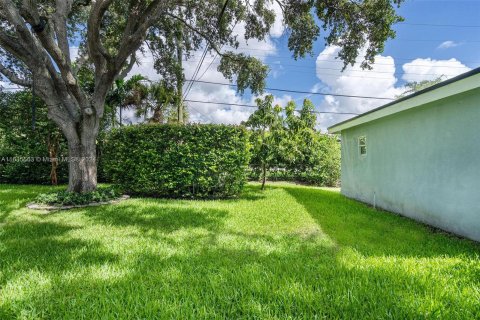 Villa ou maison à vendre à Miami, Floride: 3 chambres, 201.78 m2 № 1345535 - photo 4