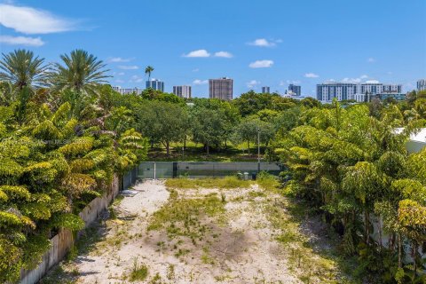 Купить земельный участок в Майами-Бич, Флорида № 517962 - фото 3
