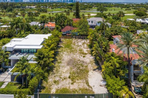 Купить земельный участок в Майами-Бич, Флорида № 517962 - фото 8