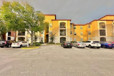 Condo in Orlando, Florida, 3 bedrooms  № 1409981 - photo 1