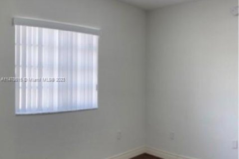 Townhouse in Hialeah, Florida 3 bedrooms, 123.37 sq.m. № 813241 - photo 7