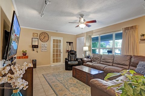 Villa ou maison à vendre à Oakland Park, Floride: 3 chambres, 147.44 m2 № 860317 - photo 27
