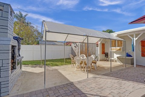 Villa ou maison à vendre à Oakland Park, Floride: 3 chambres, 147.44 m2 № 860317 - photo 8