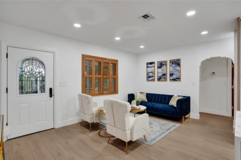 Villa ou maison à vendre à Fort Lauderdale, Floride: 2 chambres, 125.42 m2 № 839819 - photo 21