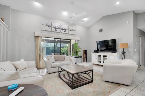 Casa en venta en Tampa, Florida, 3 dormitorios, 154.4 m2 № 1340952 - foto 7