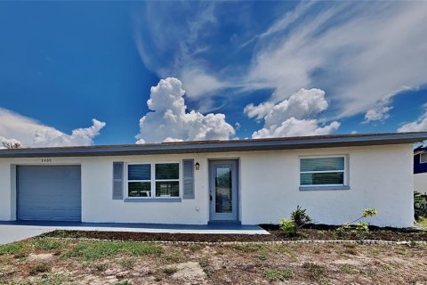 Villa ou maison à vendre à New Port Richey, Floride: 2 chambres, 69.12 m2 № 1340998 - photo 1