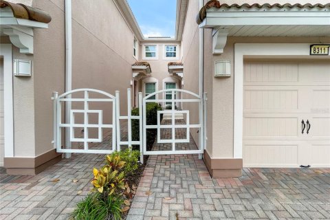 Copropriété à vendre à Davenport, Floride: 3 chambres, 175.86 m2 № 1359812 - photo 2