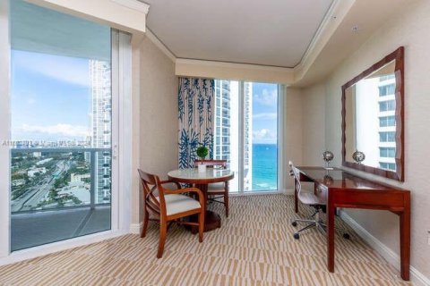 Condominio en venta en Sunny Isles Beach, Florida, 2 dormitorios, 94.85 m2 № 1221747 - foto 23