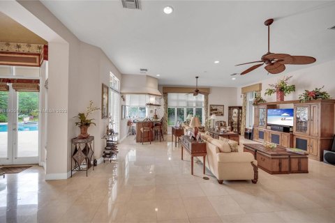 Casa en venta en Pinecrest, Florida, 6 dormitorios, 518.02 m2 № 643365 - foto 20