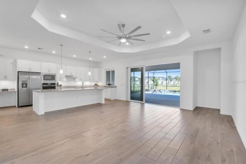 Villa ou maison à vendre à Punta Gorda, Floride: 3 chambres, 191.47 m2 № 856446 - photo 28