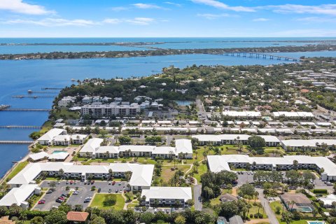 Condo in Stuart, Florida, 2 bedrooms  № 1188601 - photo 14