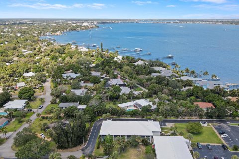 Condo in Stuart, Florida, 2 bedrooms  № 1188601 - photo 3