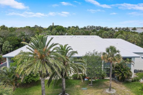 Copropriété à vendre à Stuart, Floride: 2 chambres, 120.77 m2 № 1188601 - photo 1