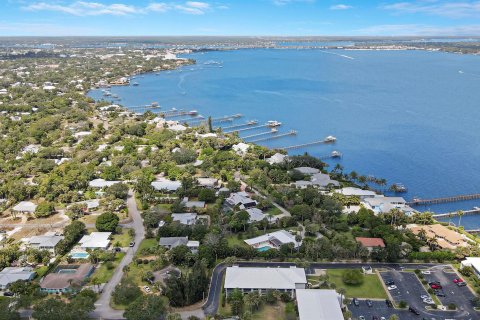 Condo in Stuart, Florida, 2 bedrooms  № 1188601 - photo 5