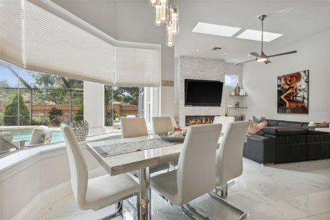 Casa en venta en Orlando, Florida, 6 dormitorios, 396.97 m2 № 1354335 - foto 24